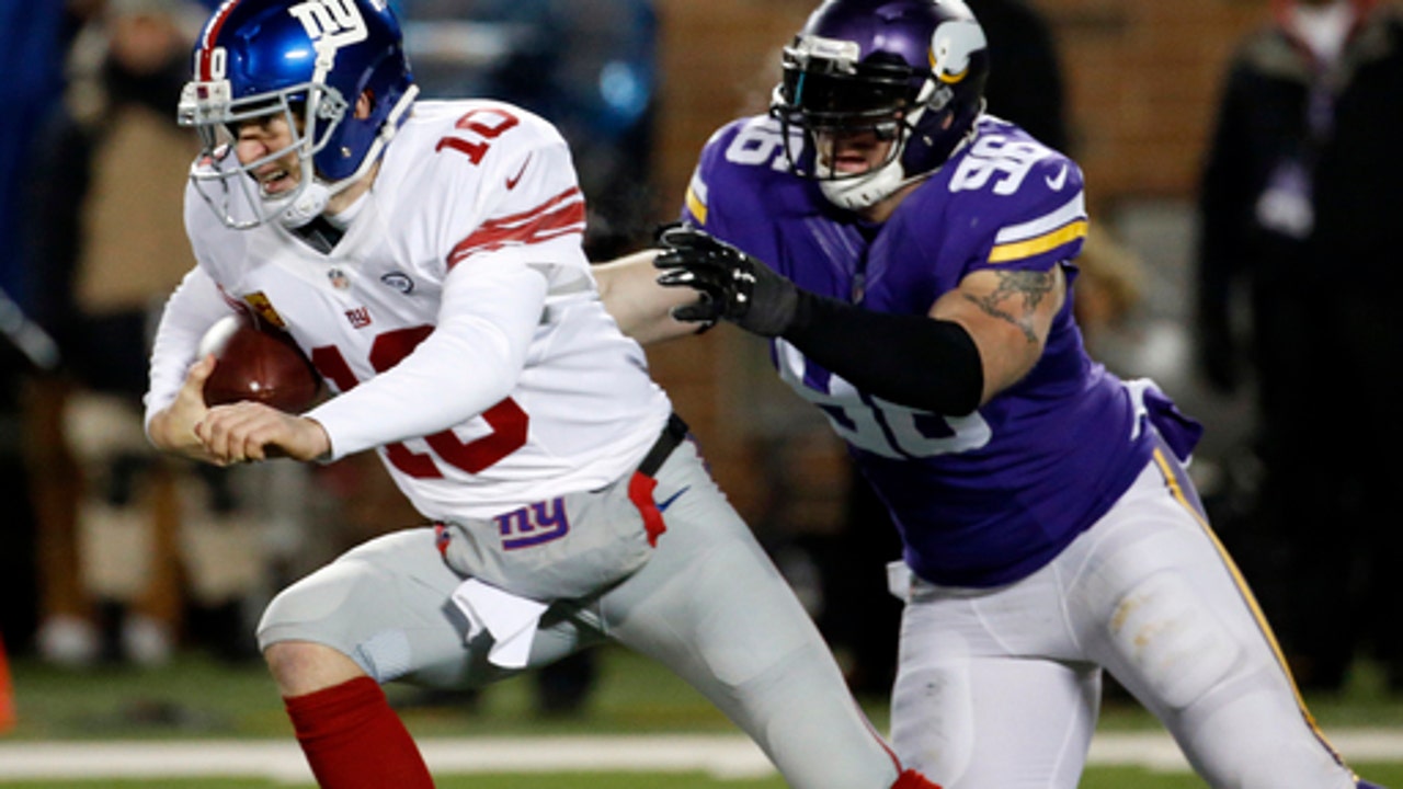 Another Giants-Vikings game on a Monday, with Moss on site